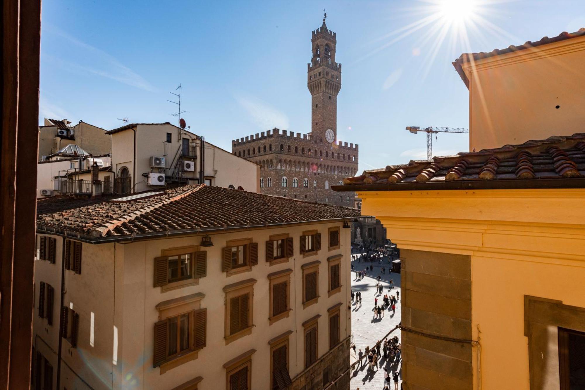 Penthouse In Piazza Della Signoria Duomo View Apartment ฟลอเรนซ์ ภายนอก รูปภาพ